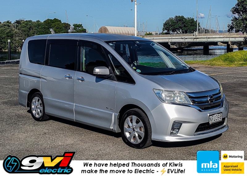 2013 Nissan Serena H-Star Hybrid