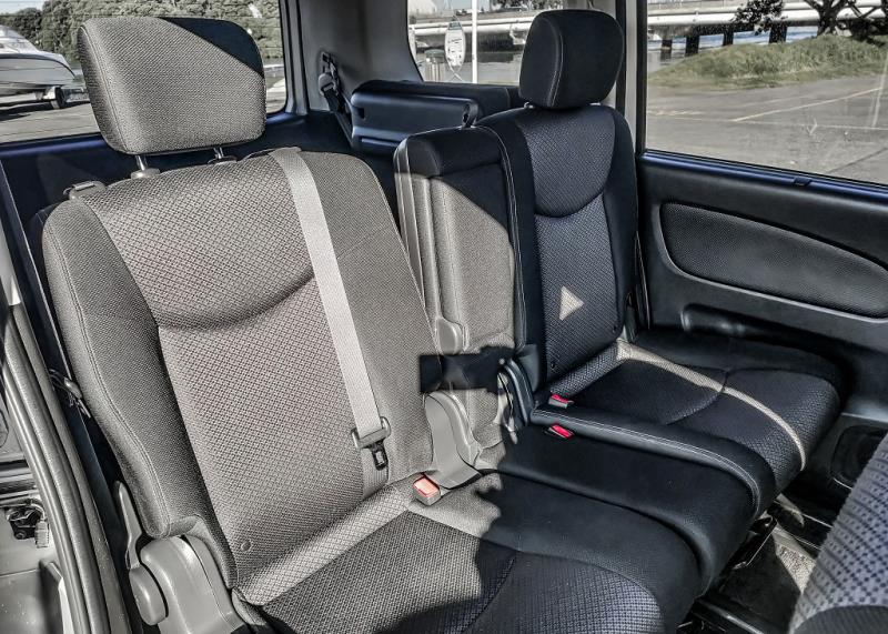 2013 Nissan Serena H-Star Hybrid