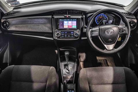 2018 Toyota Corolla Axio Hybrid - Thumbnail