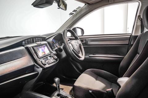 2018 Toyota Corolla Axio Hybrid - Thumbnail