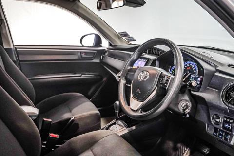 2018 Toyota Corolla Axio Hybrid - Thumbnail
