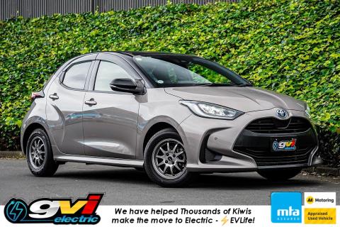 2020 Toyota Yaris Hybrid / Vitz