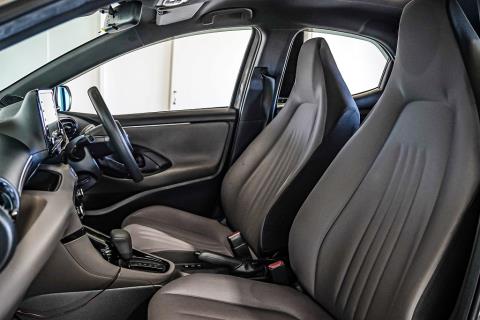 2020 Toyota Yaris Hybrid / Vitz - Thumbnail