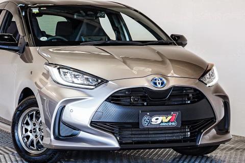 2020 Toyota Yaris Hybrid / Vitz - Thumbnail