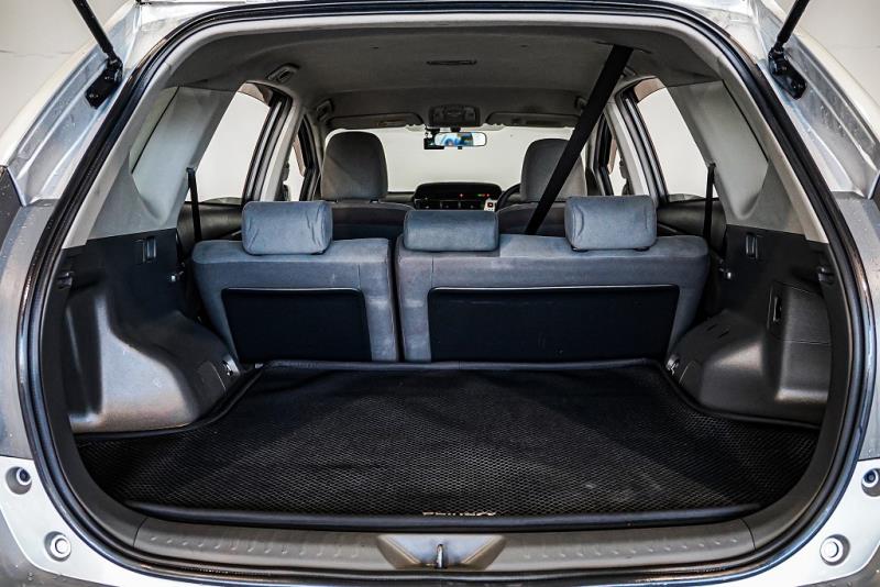 2013 Toyota Prius Alpha S