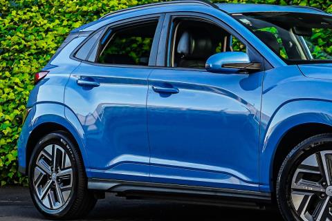 2021 Hyundai Kona EV 64kWh - Thumbnail