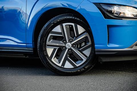 2021 Hyundai Kona EV 64kWh - Thumbnail