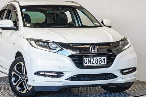 2017 Honda Vezel Z Hybrid / HR-V - Thumbnail