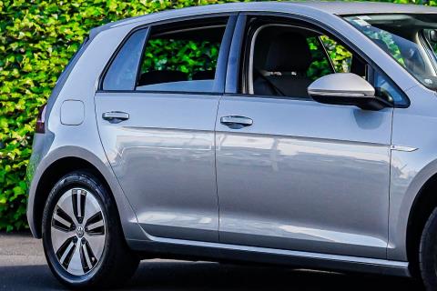2020 Volkswagen e-Golf EV Gen 2 36kWh - Thumbnail