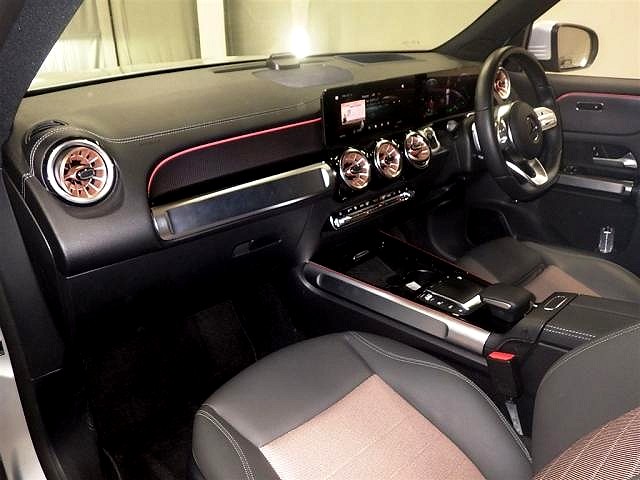 2022 Mercedes Benz EQB 250
