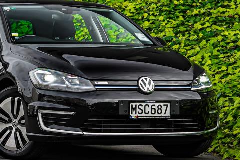 2020 Volkswagen e-Golf EV Gen 2 36kWh - Thumbnail