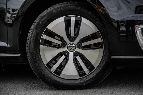 2020 Volkswagen e-Golf EV Gen 2 36kWh - Thumbnail