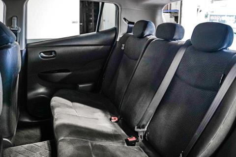 2017 Nissan Leaf 30X - Thumbnail