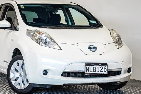 2017 Nissan Leaf 30X - Thumbnail
