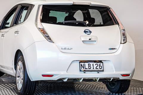 2017 Nissan Leaf 30X - Thumbnail