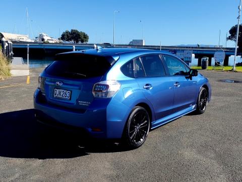 2015 Subaru Impreza Hybrid - Thumbnail