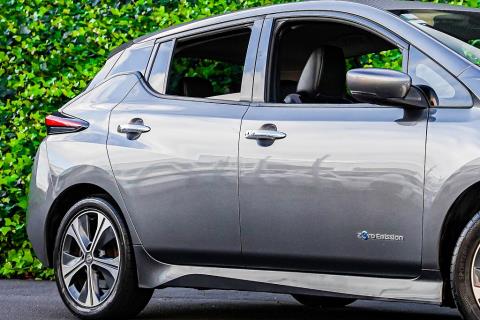2018 Nissan Leaf 40kWh Tekna - Thumbnail