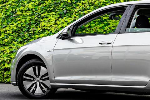 2020 Volkswagen e-Golf EV Gen 2 36kWh - Thumbnail