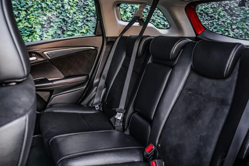 2017 Honda Fit Shuttle Hybrid