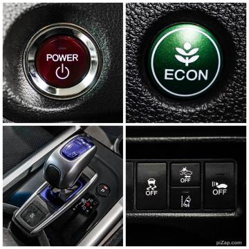 2016 Honda Jade Hybrid / Shuttle - Thumbnail