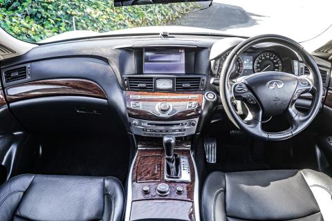 2015 Nissan Fuga Hybrid / Skyline - Thumbnail