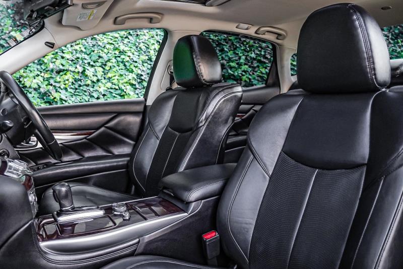 2015 Nissan Fuga Hybrid / Skyline