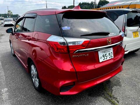 2017 Honda Fit Shuttle Z Hybrid - Thumbnail