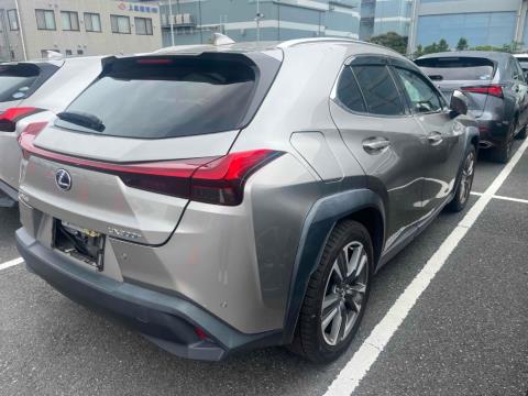 2022 Lexus UX 300e - Thumbnail