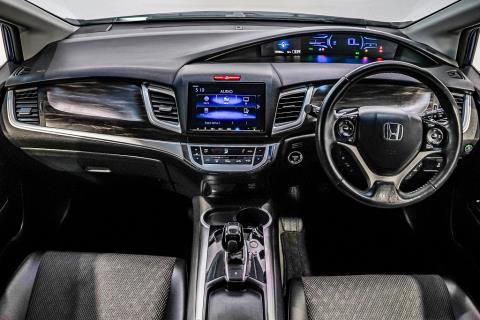 2018 Honda Jade Hybrid X - Thumbnail