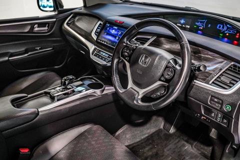 2018 Honda Jade Hybrid X - Thumbnail