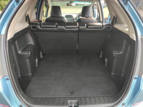 2013 Honda Shuttle Hybrid - Thumbnail