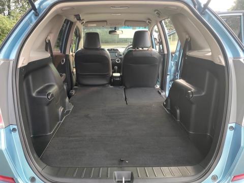 2013 Honda Shuttle Hybrid - Thumbnail