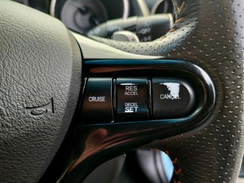 2013 Honda Shuttle Hybrid - Thumbnail