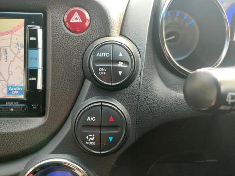 2013 Honda Shuttle Hybrid - Thumbnail
