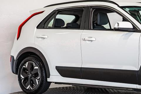 2022 Kia Niro EV Light 460 64kWh - Thumbnail