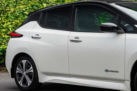 2018 Nissan Leaf 40X 87% SOH - Thumbnail