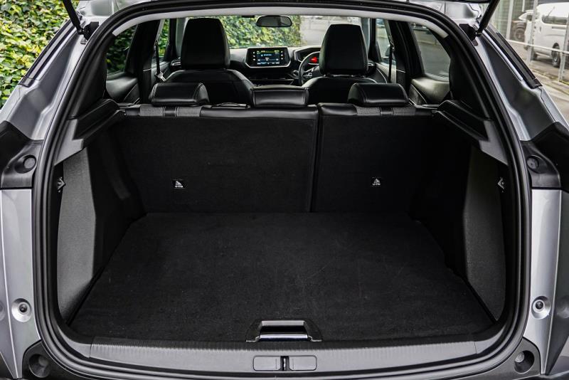 2021 Peugeot e-2008 Allure