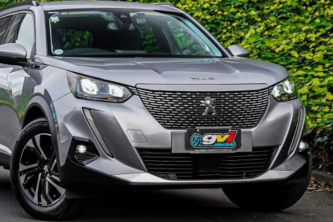 2021 Peugeot e-2008 Allure - Thumbnail