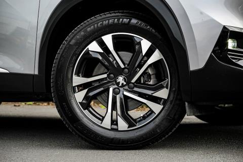 2021 Peugeot e-2008 Allure - Thumbnail