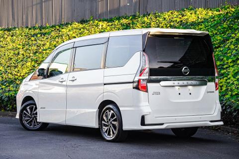 2020 Nissan Serena e-Power H-Star V - Thumbnail