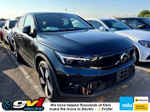 2022 Volvo C40 Recharge Ultimate - Thumbnail