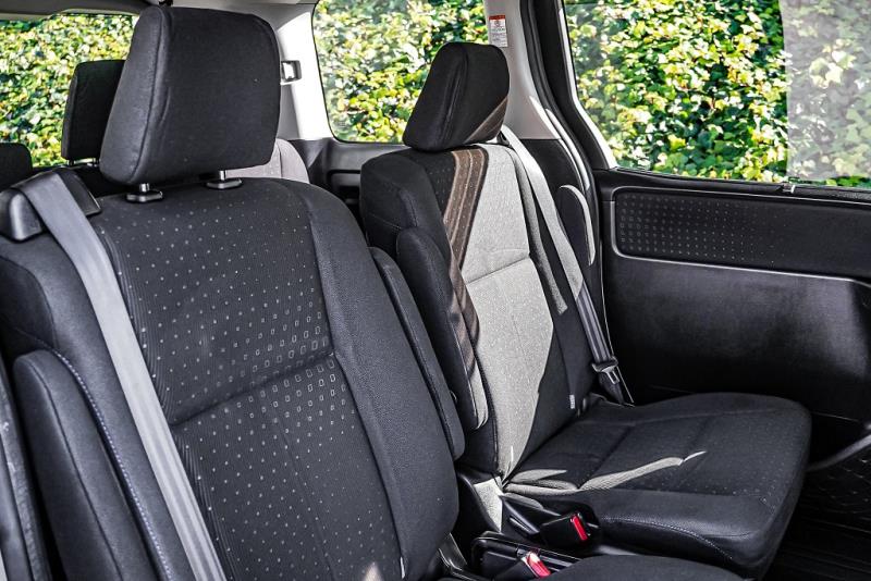 2017 Toyota Noah G / Voxy Hybrid