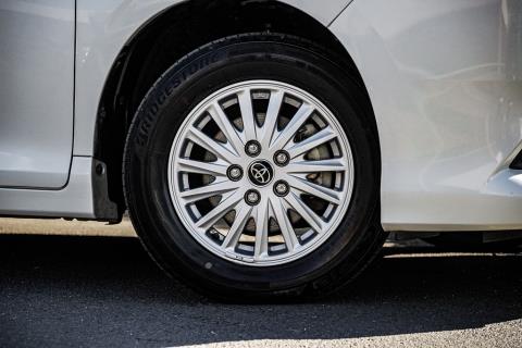 2017 Toyota Noah G / Voxy Hybrid - Thumbnail