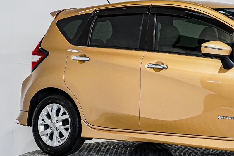 2018 Nissan Note e-Power Medalist