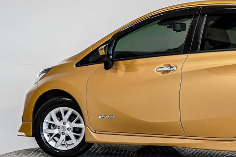 2018 Nissan Note e-Power Medalist - Thumbnail