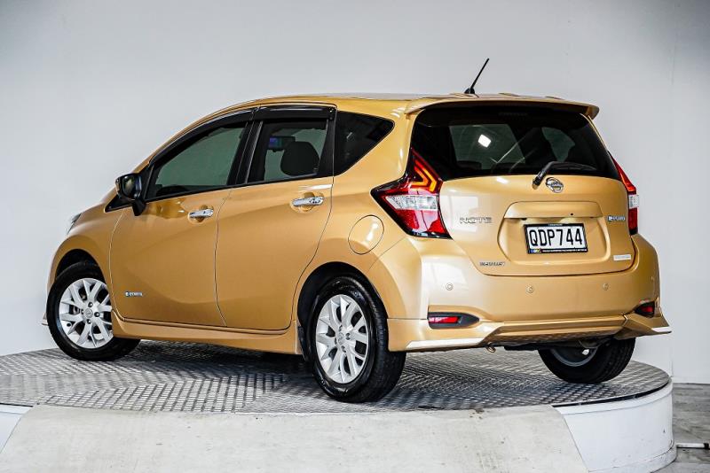 2018 Nissan Note e-Power Medalist