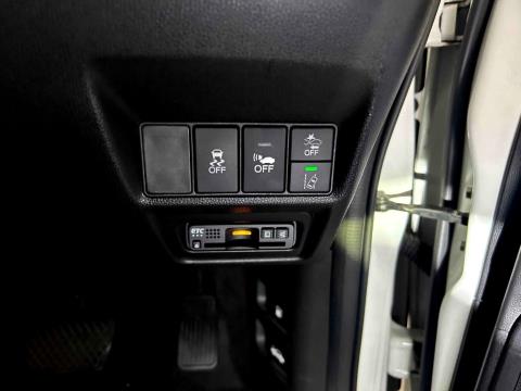 2017 Honda Step Wagon - Thumbnail
