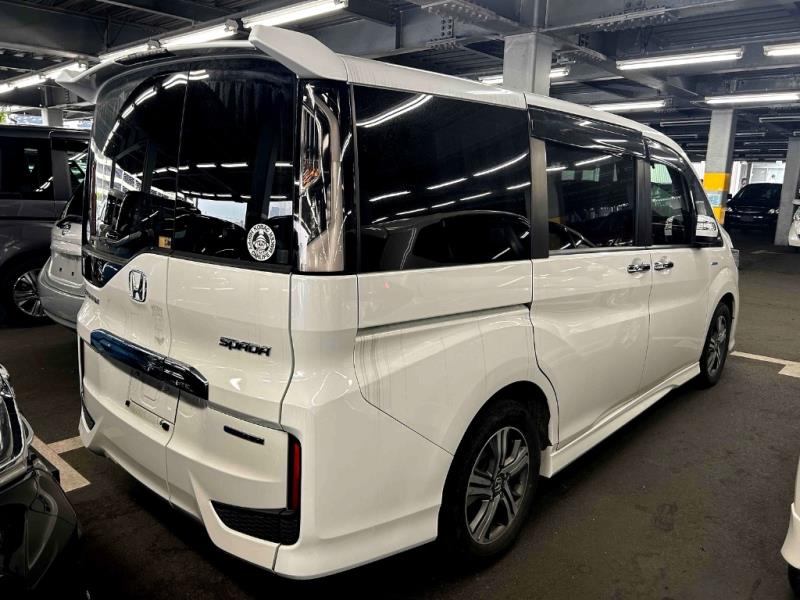 2017 Honda Step Wagon