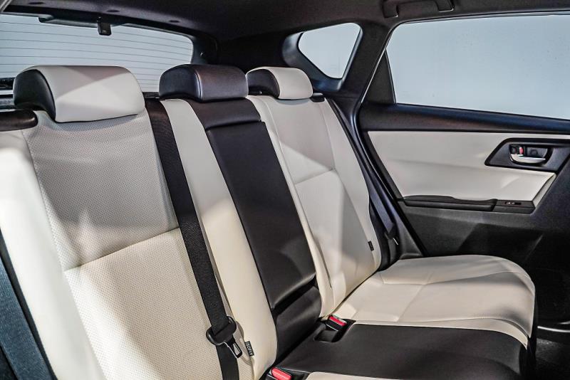 2016 Toyota Auris Hybrid G Modellista
