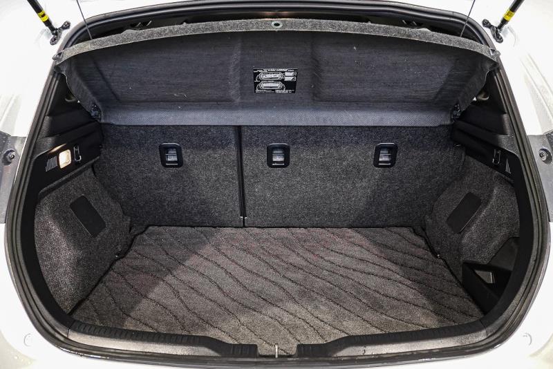 2016 Toyota Auris Hybrid G Modellista